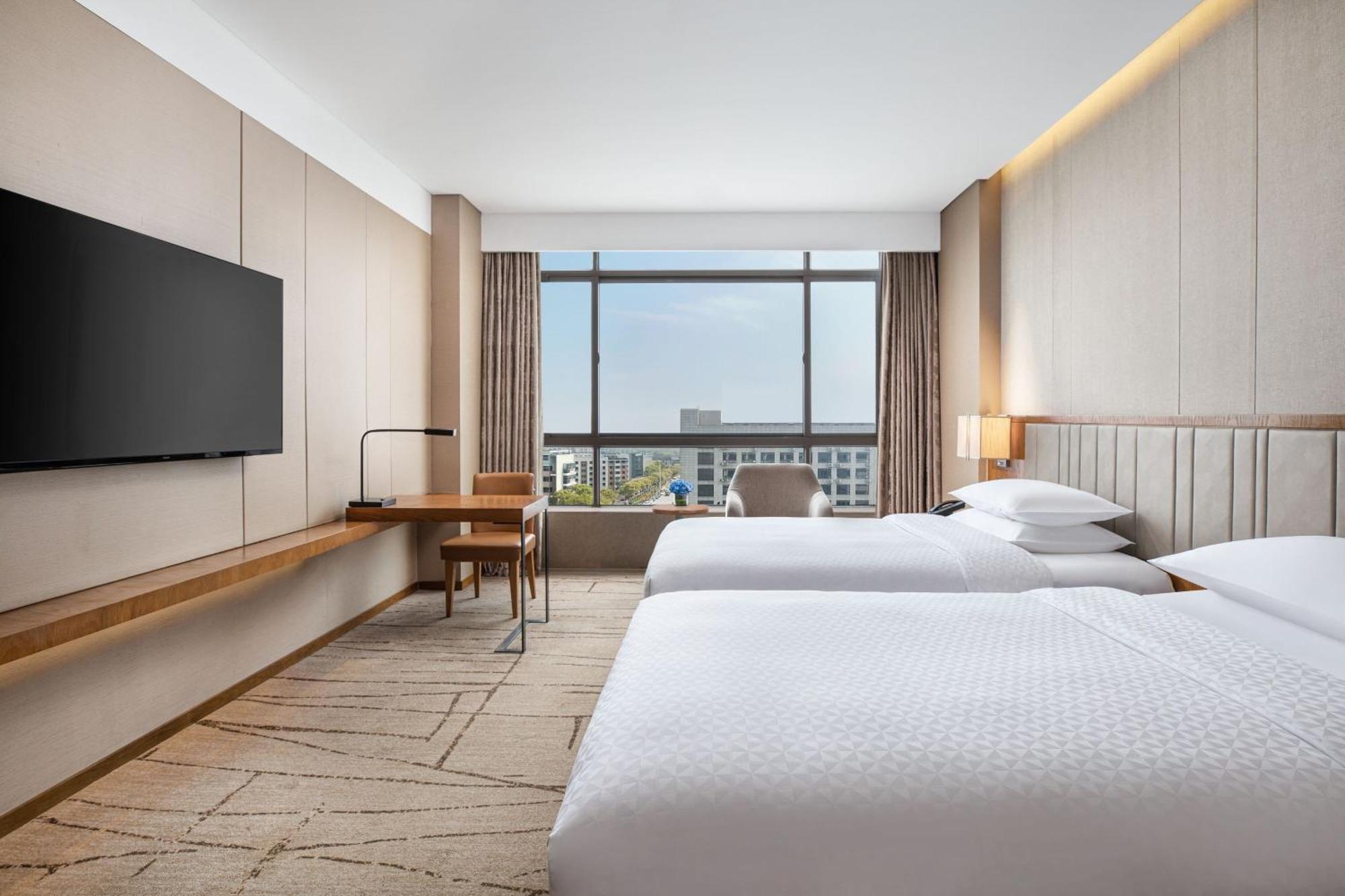 Hotel Four Points By Sheraton Shanghai, Kangqiao 4*