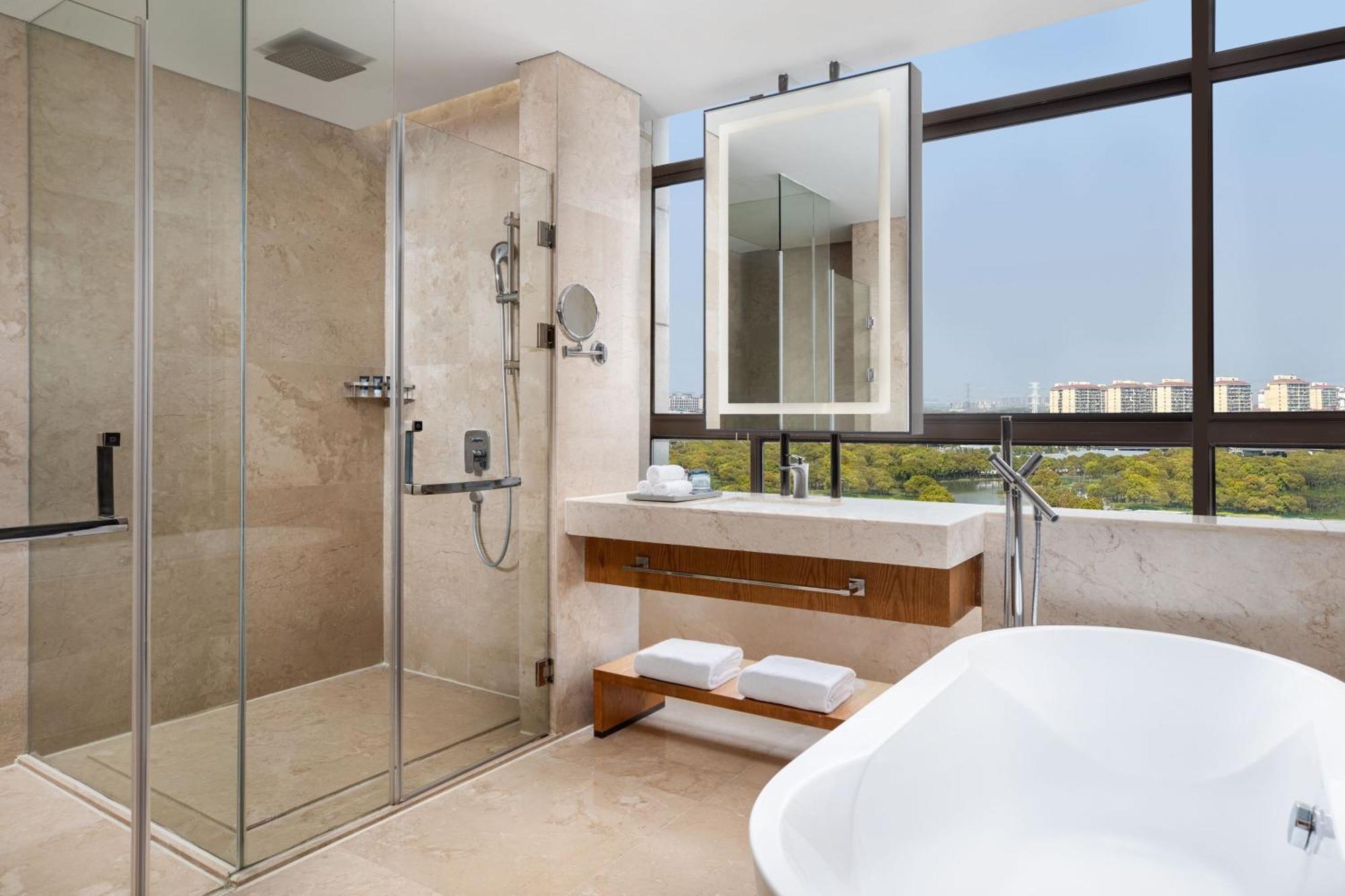 Hotel Four Points By Sheraton Shanghai, Kangqiao 4*
