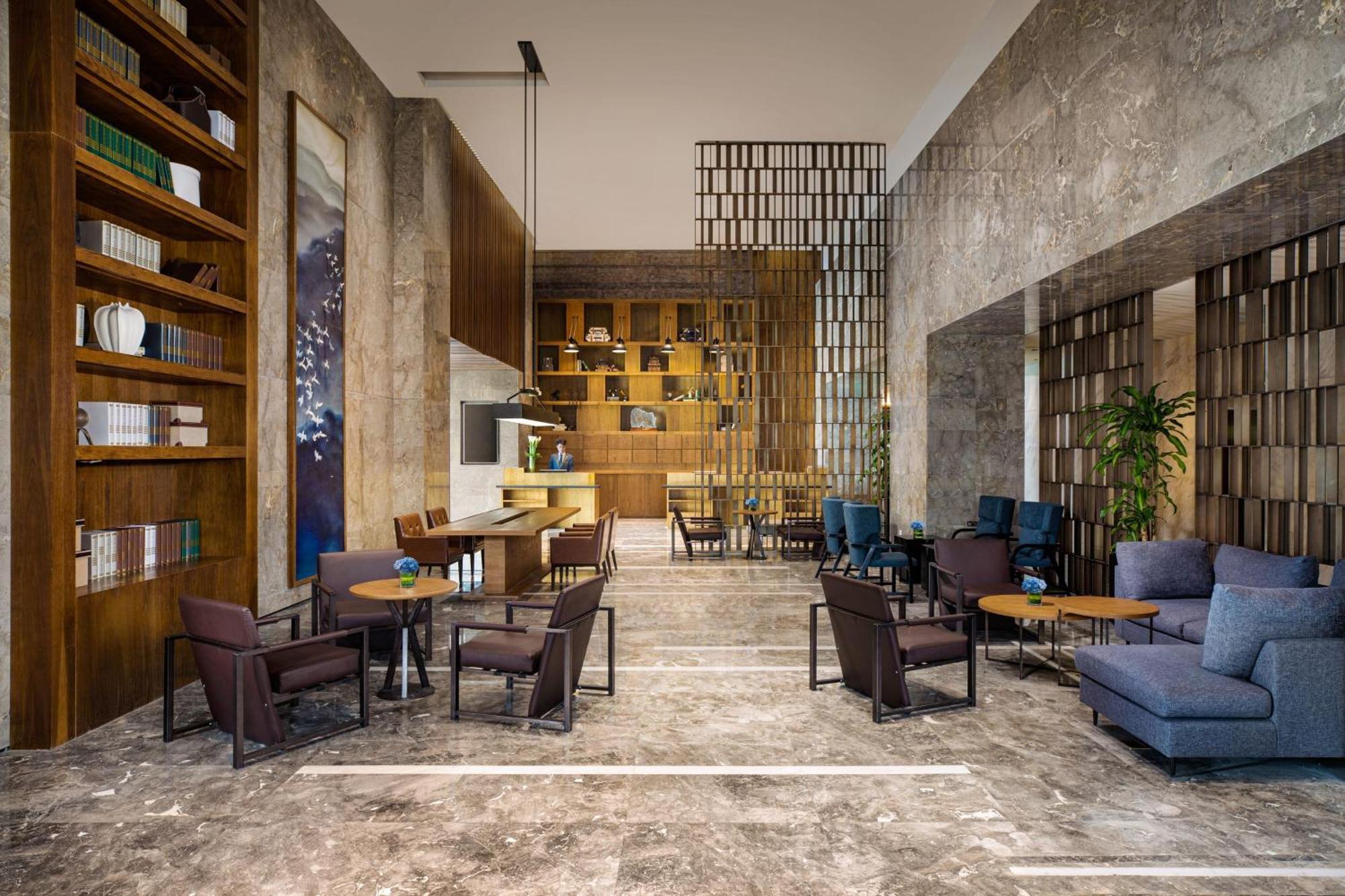 Four Points By Sheraton Shanghai, Kangqiao 4*